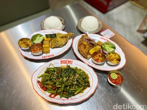 Pertama di Indonesia! Ayam Goreng Terjun 17 Rempah Ada di Blok M