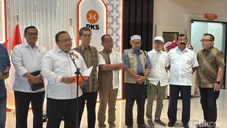 PKS Terima Denny Indrayana cs, Didorong Jadi Inisiator Pemakzulan Gibran