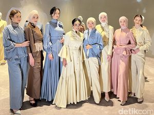 Ayu Dyah Andari Gaet Kris Dayanti Ubah Denim Jadi Busana Anggun & Elegan