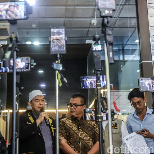 Polemik Pencalonan Gibran, Denny Indrayana Tempuh Jalur Etik di DKPP