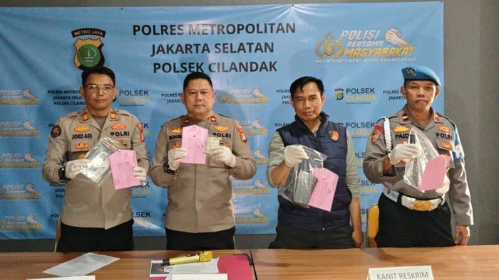 Pria berinisial HAS kehilangan sepeda motor Yamaha Aerox di Lebak Bulus, Cilandak, Jakarta Selatan. Polisi menyelidiki kasus dan menangkap pria berinisial YA. (dok Ist)