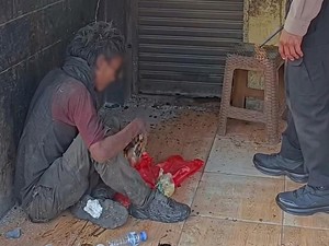 Pria Tidur di Selokan Pasar Serpong Asal Cirebon, Sudah Dijemput Keluarga