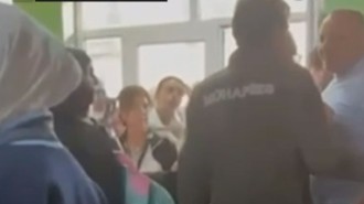 Ini Alasan Azerbaijan Larang Siswa hingga Guru Pakai Hijab di Sekolah