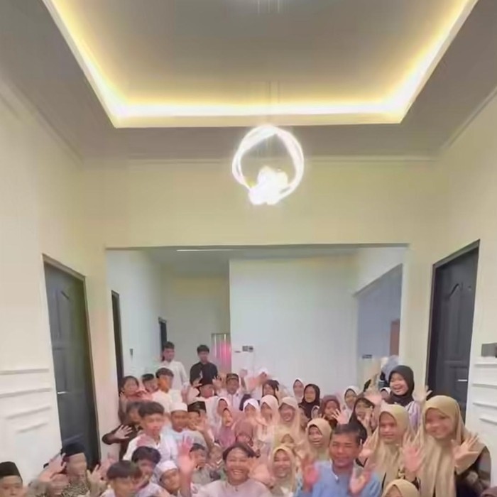 Rumah Fajar Sadboy Rumah Fajar Sadboy