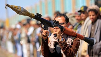Belum Berakhir Perang Houthi vs Arab Saudi
