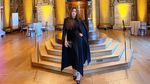Gaya Elegan Serba Hitam Sofia Vergara ke Kensington Palace