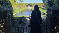 Sofia Vergara mengaku akan selalu mengingat dalam memorinya perihal kunjungan ke Kensington Palace. Sore yang tak terlupakan, tulisnya dilihat di Instagram, Rabu (14/10/2026). (Foto: dok Instagram sofiavergara)