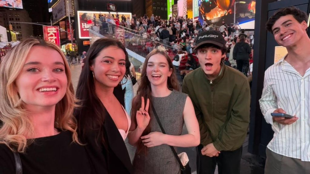 Bahagianya Summer Howell ke New York Pertama Kali Lihat Papan Reklame Carrie