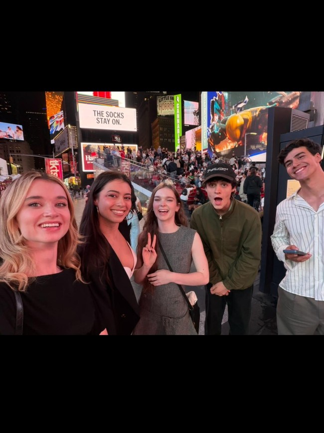 Bahagianya Summer Howell ke New York Pertama Kali Lihat Papan Reklame Carrie