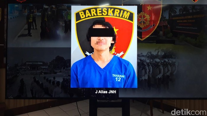 Tersangka J alias JNH, pelaku penembakan terhadap pemilik kios tambal ban di Boyolali.