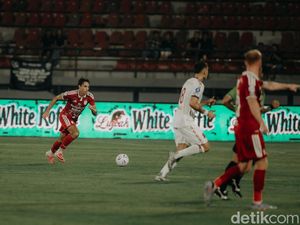 Johnny Jansen Puji Fleksibilitas Tim Geypens di Bali United