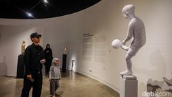 12 Pematung Beda Generasi Bertemu dalam Pameran Figur di Salihara