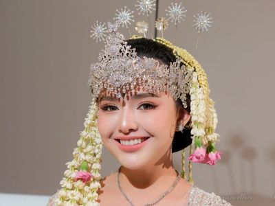 Gaya Amanda Manopo Manglingi Jadi Bak Pengantin Sunda, Anggun Berkebaya Putih