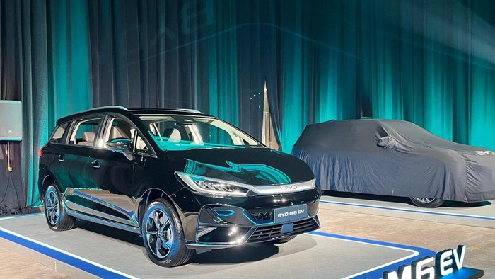 BYD M6 EV Baru: Baterai Blade Generasi Kedua dan Pengisian Super Cepat (2)