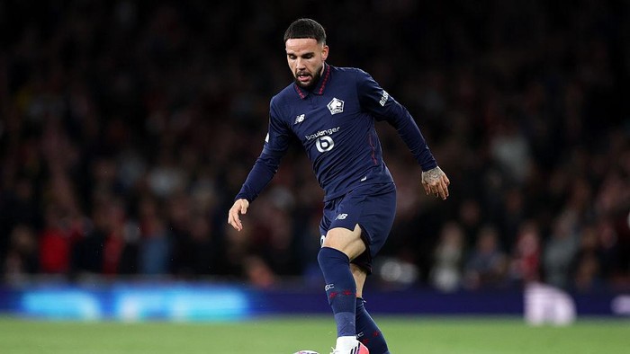 LONDON, ENGLAND - OCTOBER 13: Calvin Verdonk during the UEFA Champions League 2026/27 League Phase MD2 match between Arsenal FC and LOSC Lille at Arsenal Stadium on October 13, 2026 in London, England. (Photo by Justin Setterfield/Getty Images)