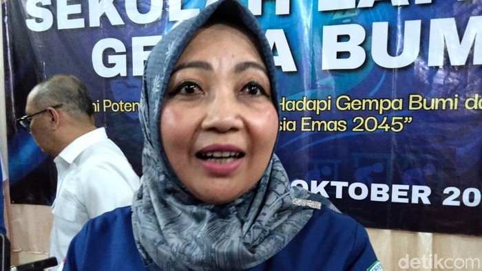 Direktur Seismologi Teknik, Geofisika Potensial dan Tanda Waktu, BMKG, Teguh Rahayu di Balai Desa Tampingan, Kecamatan Tegalrejo, Kabupaten Magelang, Kamis (15/10/2026).