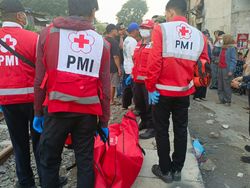 Tragis, Wanita 47 Tahun Tewas Tertemper Kereta Feeder di Cicendo