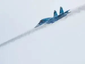 Ukraina Gempur Lapangan Terbang Rusia, 6 Jet Tempur Pengebom Rusak