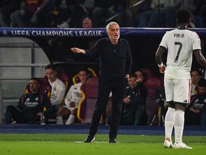 Momen Mourinho Geram sama Vinicius