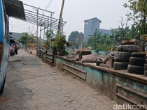 Kanopi Parkiran di Bahu Jalan Tamalate Makassar Diancam Dibongkar