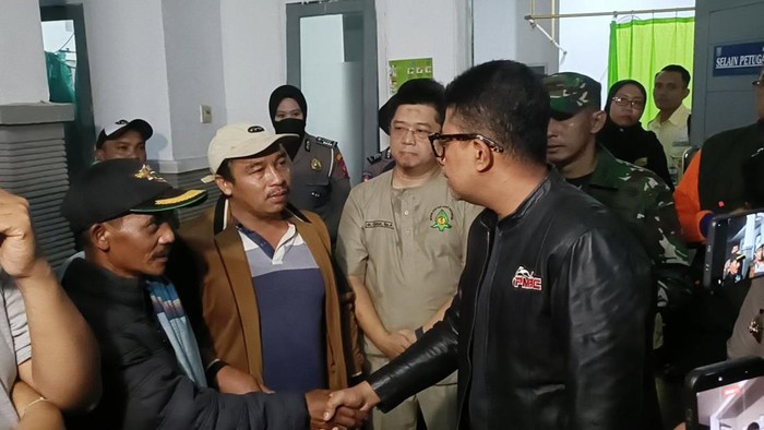 Bupati Probolinggo Muhammad Haris saat di RSUD Tongas