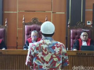 Hakim Vonis Maafkan Yogi di Kasus Jual Ulang Starlink di Mentawai