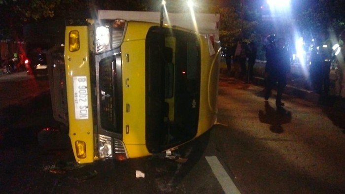 Kecelakaan di Jalan Soekarno Hatta Bandung.