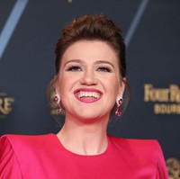 Perkara Burung Rp 270 Juta, Debat Kelly Clarkson dan Toko di NY Makin Panas