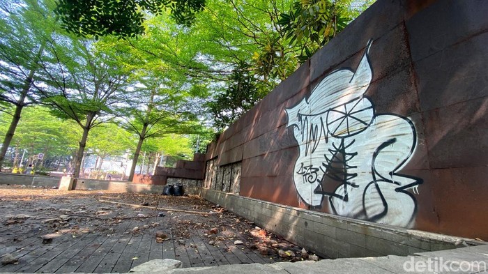 Kondisi Alun-alun Cicendo Bandung.