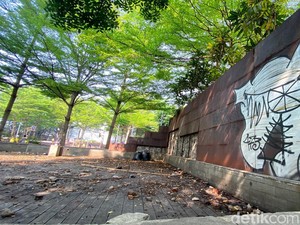 Potret Memprihatinkan Alun-alun Cicendo: Kotor dan Tak Terawat