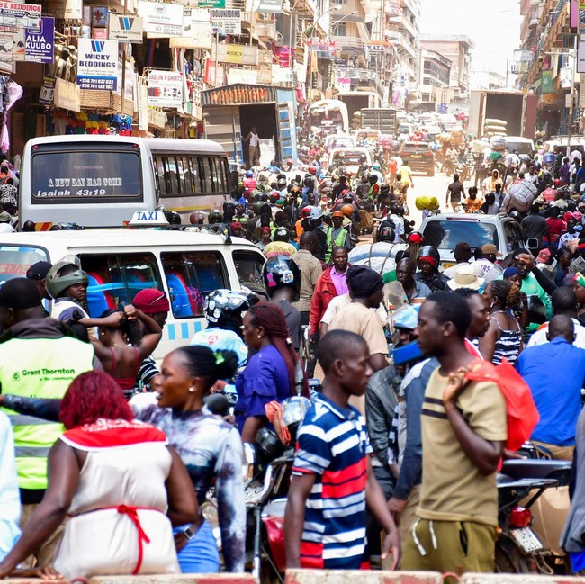 Mata Uang Anjlok, Harga Komoditas di Uganda Melonjak