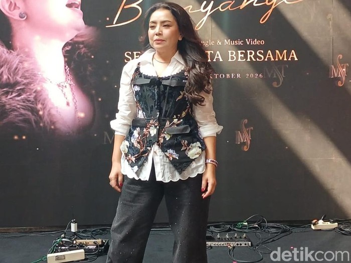 Mayangsari comeback