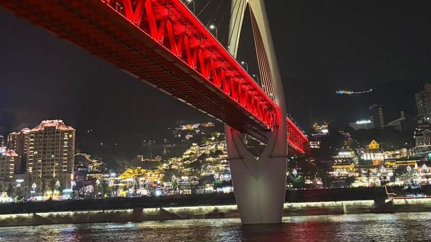 Mengenal Chongqing, 'The City of Rivers' di China nan Menyala di Malam Hari
