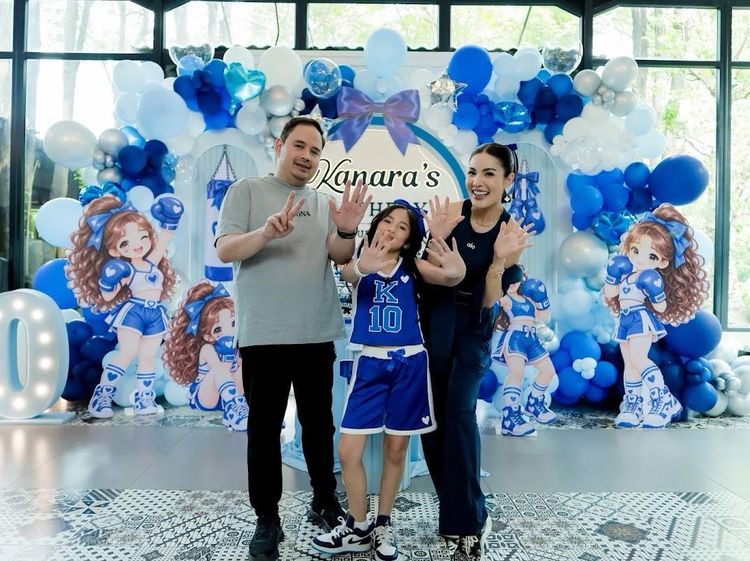 Nindy Ayunda dan Dito Mahendra Dadakan Rayakan Ultah Anak