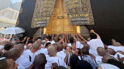 Ribuan Jemaah Umrah Padati Masjidil Haram di Kota Suci Makkah