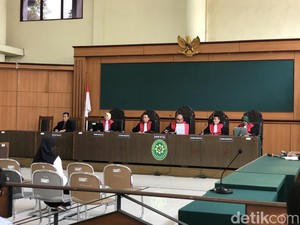 Kepsek Little Aresha Dituntut 10 Tahun Bui dan Bayar Restitusi Rp 425 Juta