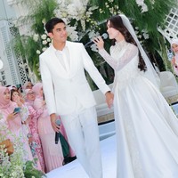 Syed Saddiq dan Bella Astilah bertunangan pada Maret 2026 dan menikah pada 10 Oktober 2026. Bagi Bella Astillah, ini adalah pernikahan keduanya. Dia sebelumnya pernah menikah dengan penyanyi Aliff Aziz dan bercerai pada 2024 setelah dikaruniai dua anak. Foto: Dok. Instagram Bella Astillah