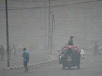 Udara Palembang Membahayakan, Warga Diteror Sesak dan Mata Perih