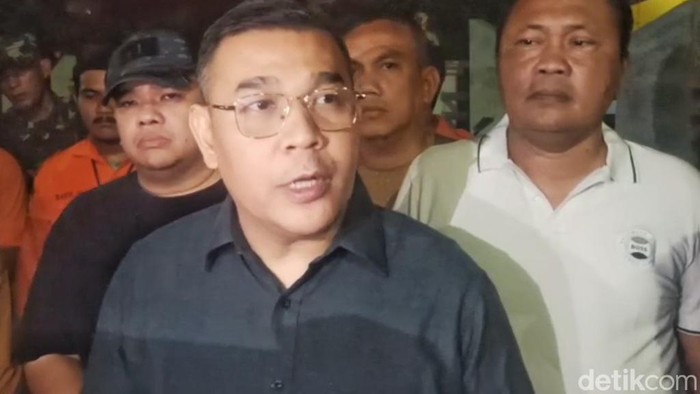 Wamen ATR/BPN saat meninjau kebakaran Kantor ATR/BPN Karawang