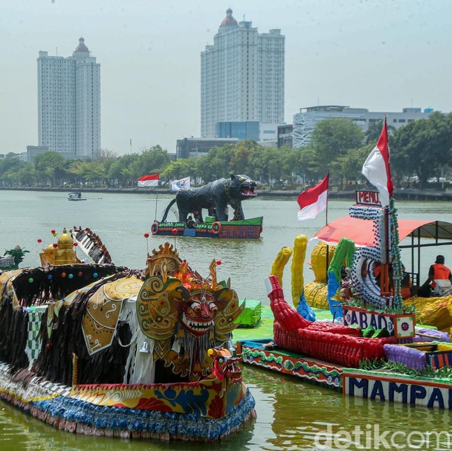 43 Kapal Botol Plastik Siap Berlayar di Danau Sunter