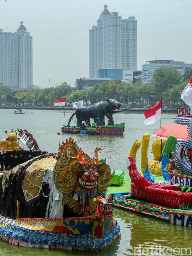 43 Kapal Botol Plastik Siap Berlayar di Danau Sunter