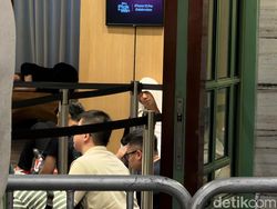 Antrean Mengular Penjualan Perdana iPhone 18 Pro Max di Jakarta