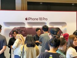Antrean Mengular Penjualan Perdana iPhone 18 Pro Max di Jakarta