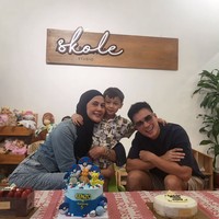 Potret Ultah Kenzo Bertema Pokemon, Baim Wong & Paula Verhoeven Tampil Kompak
