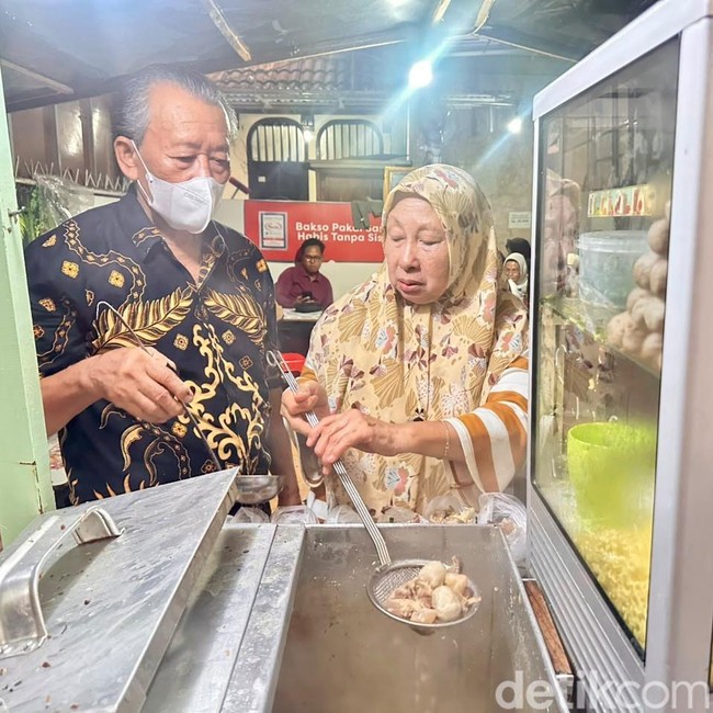 Ludes dalam 4 Jam! Bakso Favorit Raisa di Pasar Minggu Pakai Urat Sapi