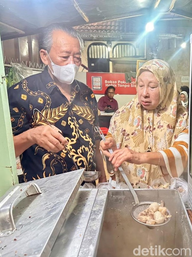 Ludes dalam 4 Jam! Bakso Favorit Raisa di Pasar Minggu Pakai Urat Sapi