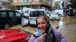 Banjir Terparah Sejak 1942 Hantam Istanbul, Sapu Puluhan Mobil