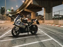 Ini Dia Moge Sport Fairing Terkecil BMW, Pakai Mesin 420 cc