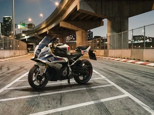 Ini Dia Moge Sport Fairing Terkecil BMW, Pakai Mesin 420 cc