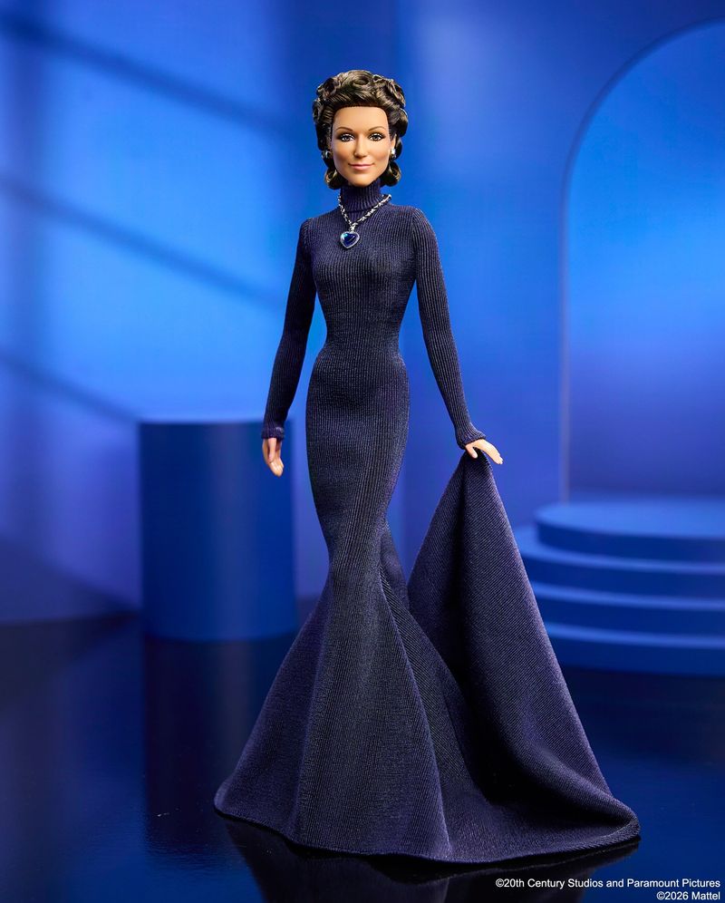 Koleksi Barbie Signature Abadikan Momen Bersejarah Celine Dion Oscar 1998 (3)